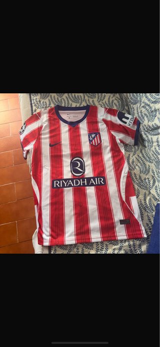 Camiseta Atlético de Madrid Talla S 26/27