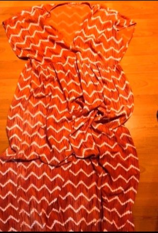 Vestido largo coral y blanco