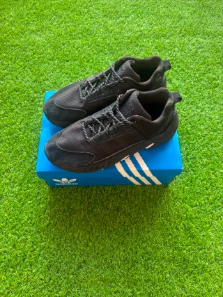 Zapatillas deportivas Adidas negras
