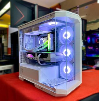 Pc Gaming RTX 5080 / Ryzen 9800X3D !! NUEVO !!