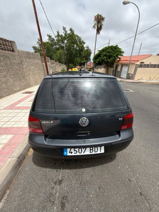 Volkswagen Golf 2001