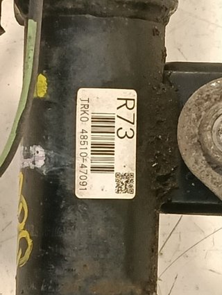 AMORTIGUADOR DELANTERO DERECHO TOYOTA PRIUS (ZVW3