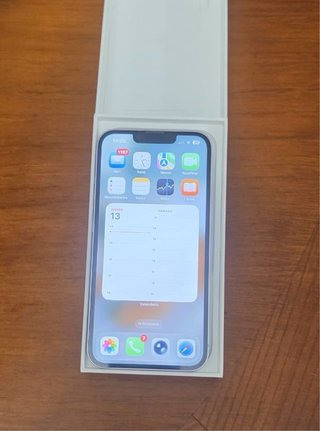iPhone 14 Morado
