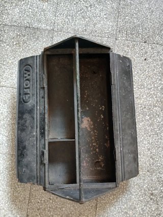 Cassetta porta attrezzi WOLF vintage