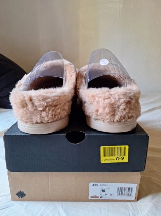 Pantuflas / Zuecos UGG Fluff Off Beige (NUEVAS)