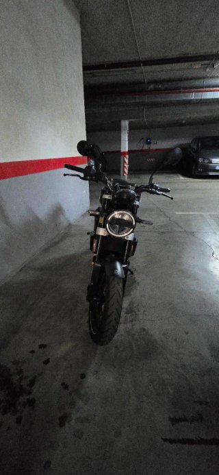 Husqvarna Svartpilen 401 Negra/Gris