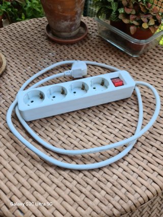 Regleta 4 enchufes con interruptor