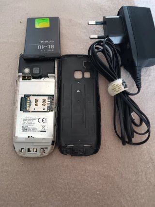 Teléfono Móvil Nokia 3120c-1c Negro