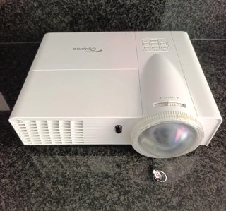 Proyector Optoma CN 1839 HDMI