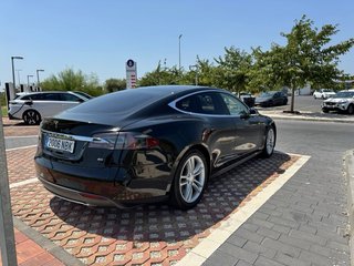 Tesla Model S 2014