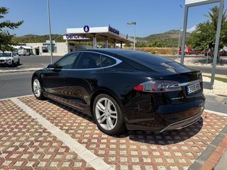 Tesla Model S 2014