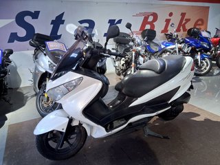 Suzuki Burgman 200 Blanca