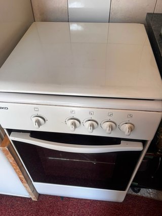 Nevera y Cocina Balay Beko