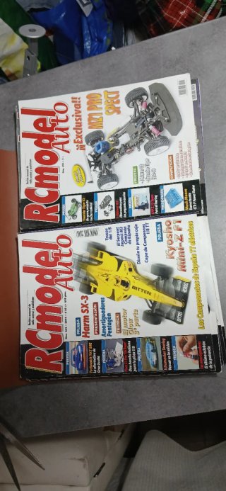 Lote 15 revistas RC model auto