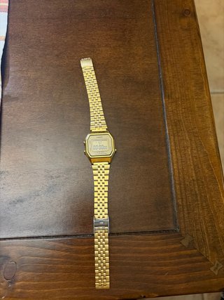 Reloj Casio Dorado