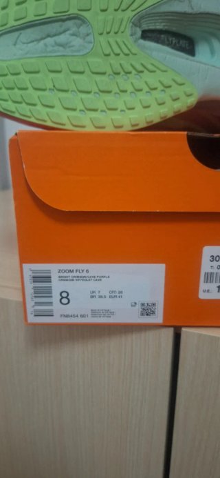 Nike zoomx fly 6 con placa de carbono Talla 41