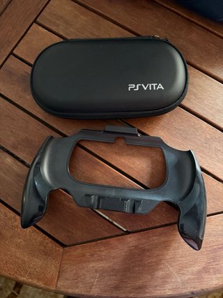 PS vita slim