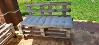 Sofá y sillón exterior de palets