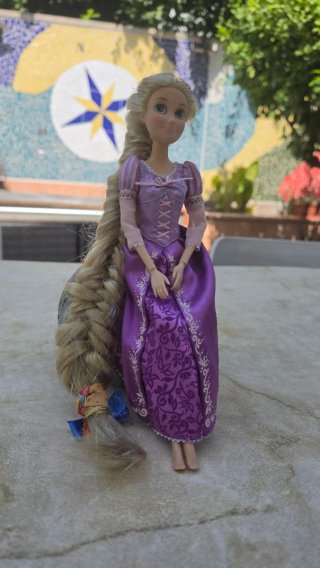 Muñeca Rapunzel Disney articulada