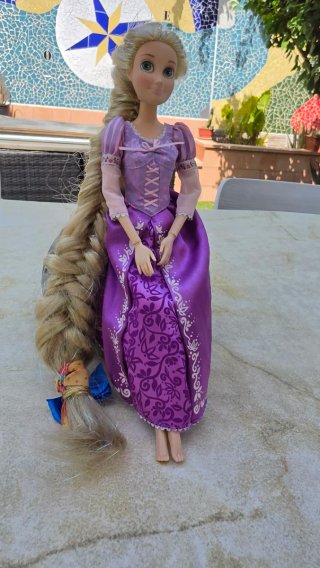Muñeca Rapunzel Disney articulada