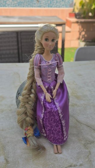 Muñeca Rapunzel Disney articulada