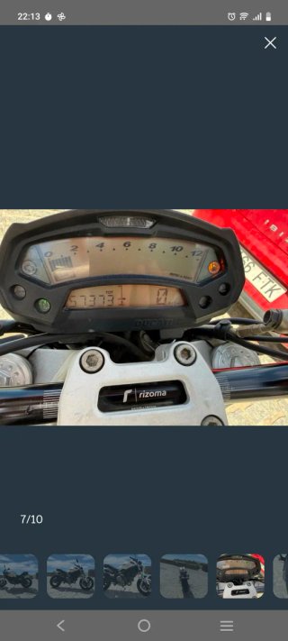 Ducati Monster 696 Blanca y Negra