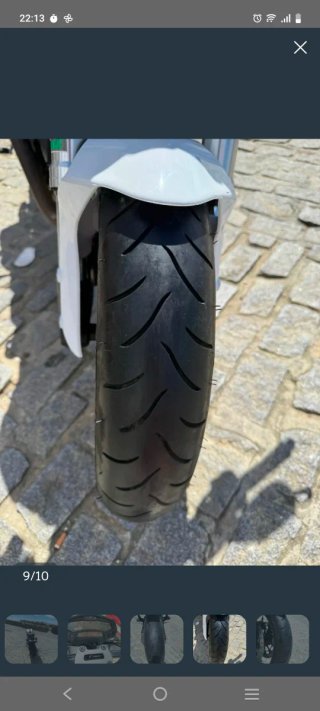 Ducati Monster 696 Blanca y Negra