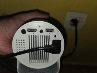Proyector 4K Android 11 con Rotación 180°