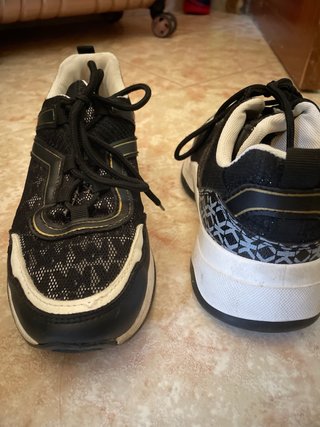 Tenis de vestir mujer negros y dorados