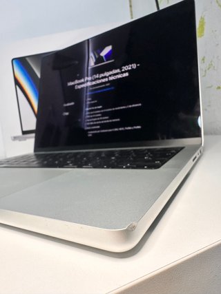 MacBook Pro M1 Pro como nuevo+funda protectora
