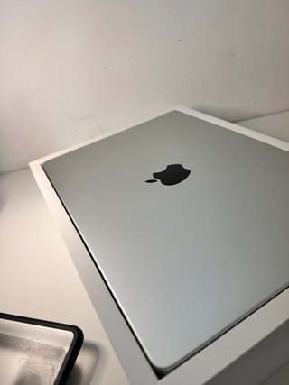 MacBook Pro M1 Pro como nuevo+funda protectora