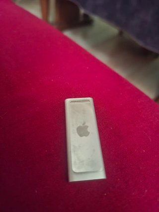 iPod Shuffle 3ª Gen Plata
