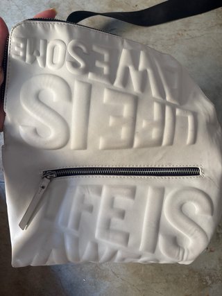 Bolso Desigual blanco con correa negra