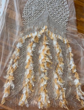 Patron vestido de piedras