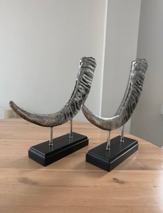 Decoración Cuernos Plata y Madera