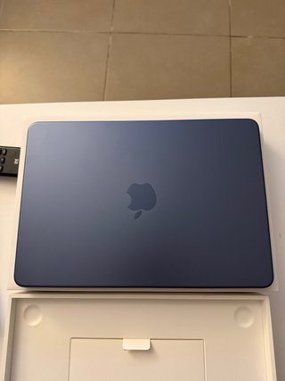 MacBook Neo totalmente nuevo de 8 gigas y 256.