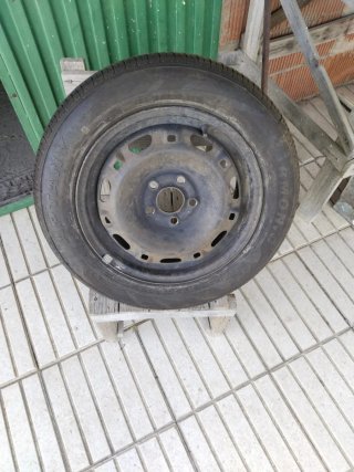 2 LLANTAS CON NEUMÁTICOS SEAT IBIZA. 185/60 R14 8