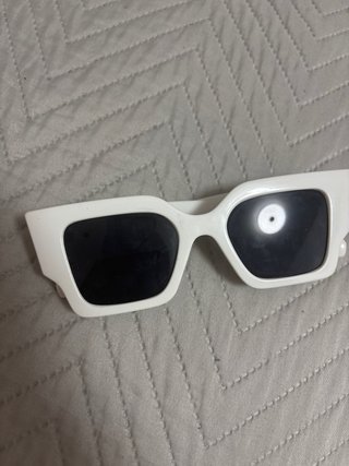 Gafas Off-blanco, Blancas Flechas Negras