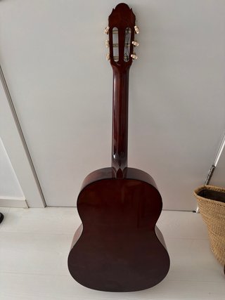 Guitarra Delacrus (Valencia)