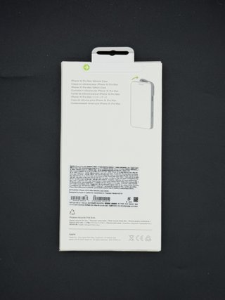 Funda iPhone 16 Pro Max Silicona Nueva 12