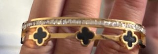 Pulsera acero chapada oro tréboles