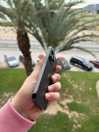 iPhone 14 Pro - 100% Batería