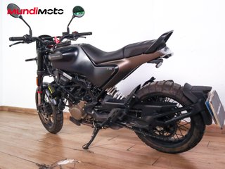 HUSQVARNA SVARTPILEN 125 ABS