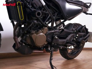 HUSQVARNA SVARTPILEN 125 ABS
