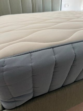 Cama doble 150x200cm.