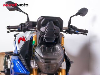 BMW F 900 R