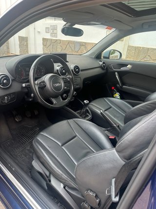 Audi A1 1.6 TDI 105CV | Techo Solar | Cuero | LED