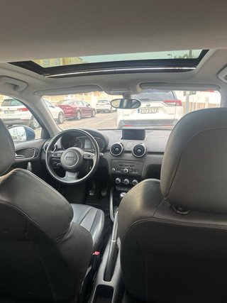 Audi A1 1.6 TDI 105CV | Techo Solar | Cuero | LED