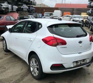 Kia 382267 0281031493 centralita ceed 1.6 crdi cat