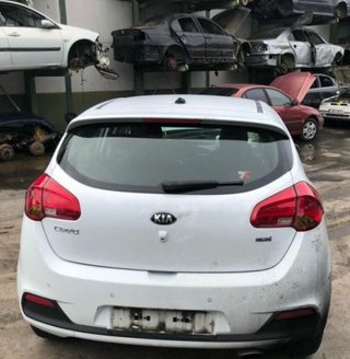 Kia 382267 0281031493 centralita ceed 1.6 crdi cat